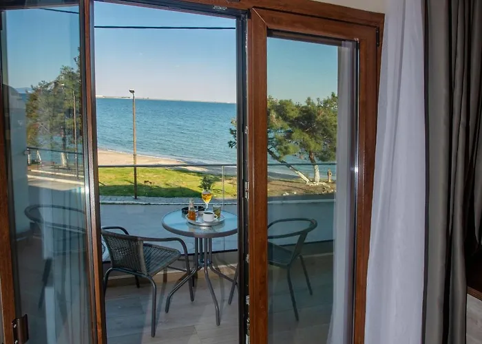 Kavala & Otel Nea Karvali