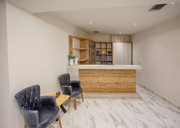 Kavala & Otel Nea Karvali