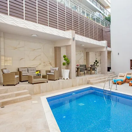 Kavala & Hotel 4*